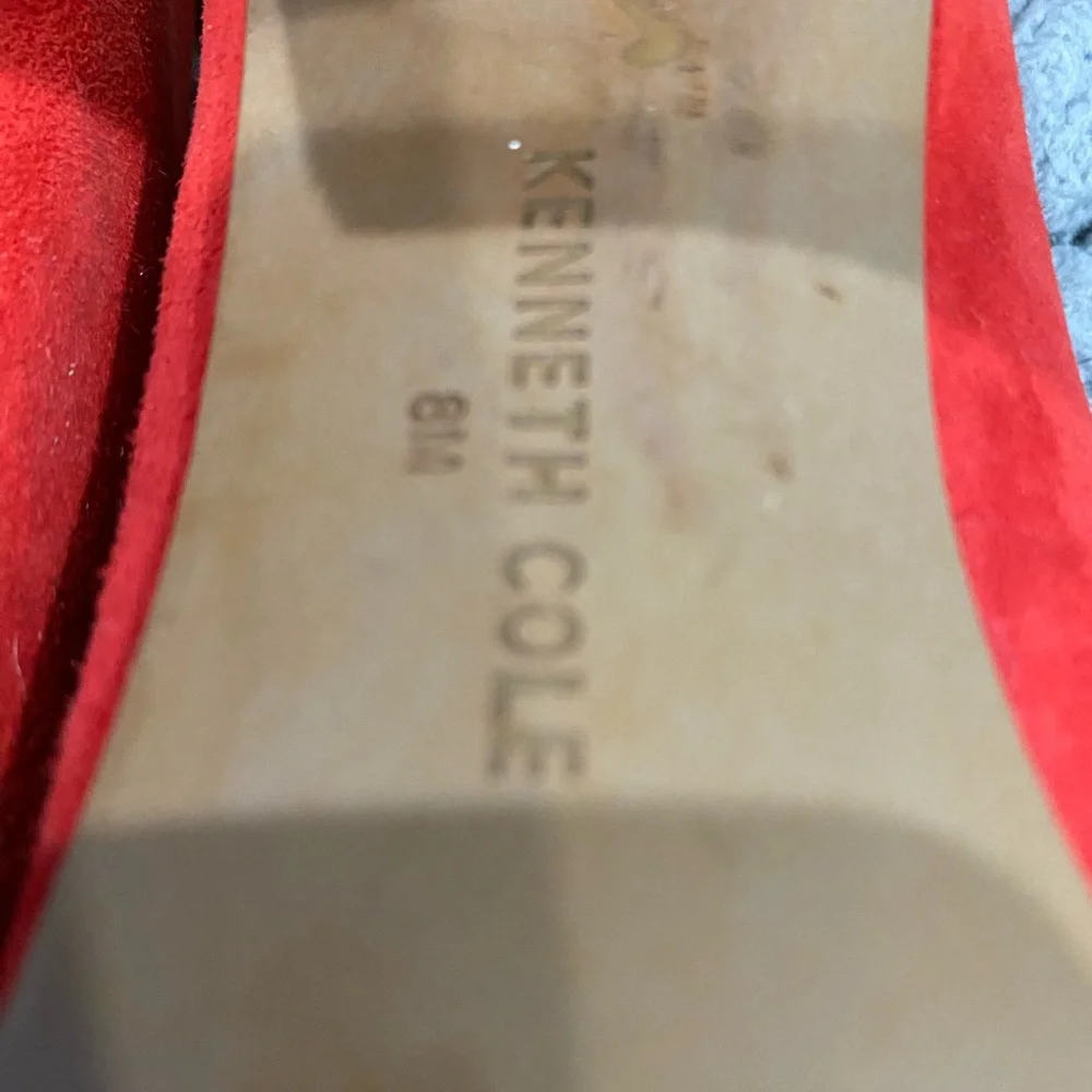 Kenneth Cole Heels - Picture 5 of 5